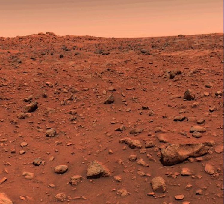 Viking 1 first color photograph of Mars