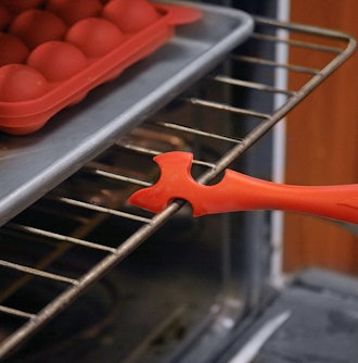 Norpro Silicone Oven Rack Push/Pull Tool