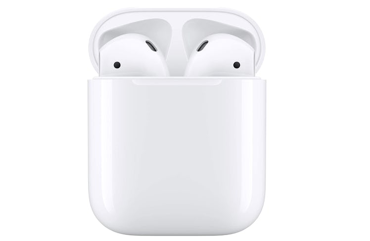 Apple AirPods With Charging Case