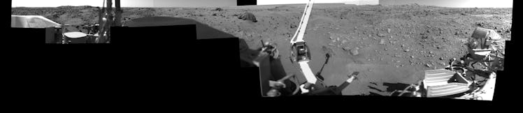 first panorama of Mars Viking 1 photograph