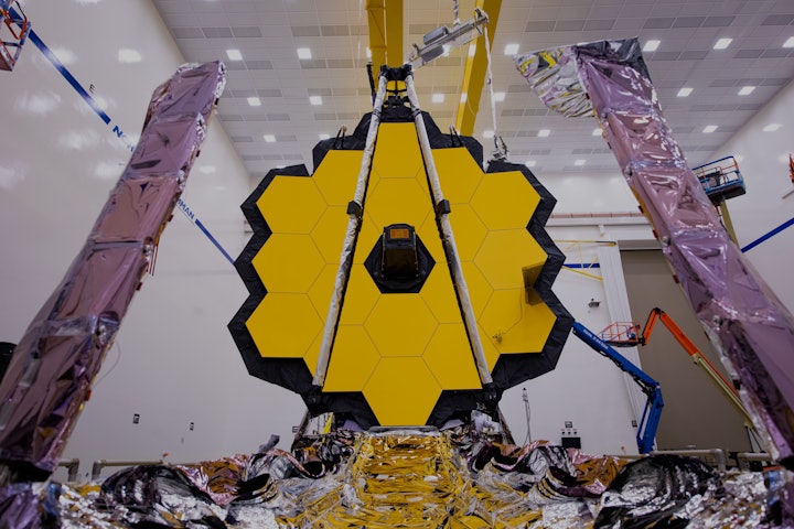 James Webb Space Telescope: Why dirt may ruin our best view of aliens