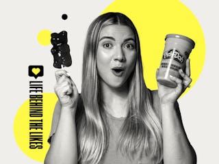 Molly Mashes' ASMR TikTok account is filled with mesmerizingly colorful videos.