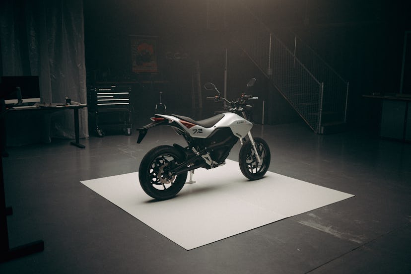 Zero Motorcycles today unveiled the FXE, a new electric motorcycle with a design it says is inspired...