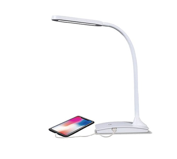 The IVY LED Desk Lamp USB Port