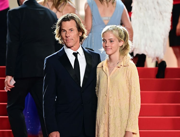 Daniel Moder and daugther Hazel on red carpet.