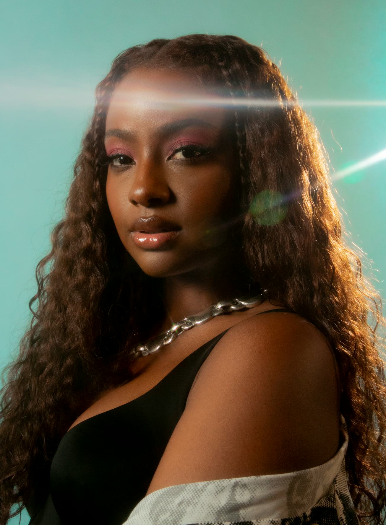 Justine Sky Performs New Music At Samsung Songs of The Summer