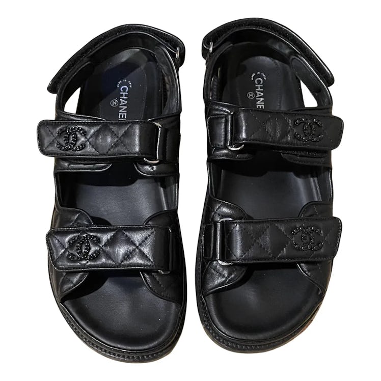 Pre-owned Chanel quilted leather sandals in chunky 'dad' style on Vestiaire Collective.