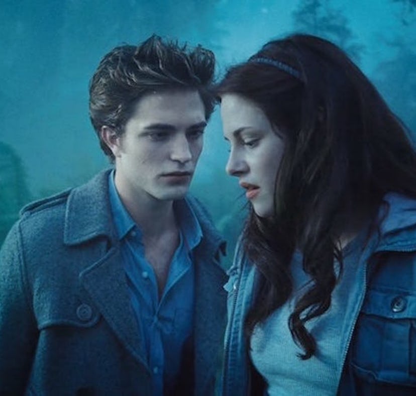 Fans are tweeting about the joy of Twilight being added to Netflix.