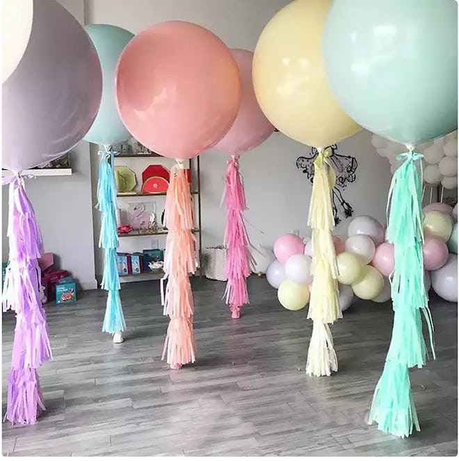 outdoor baby shower balloons