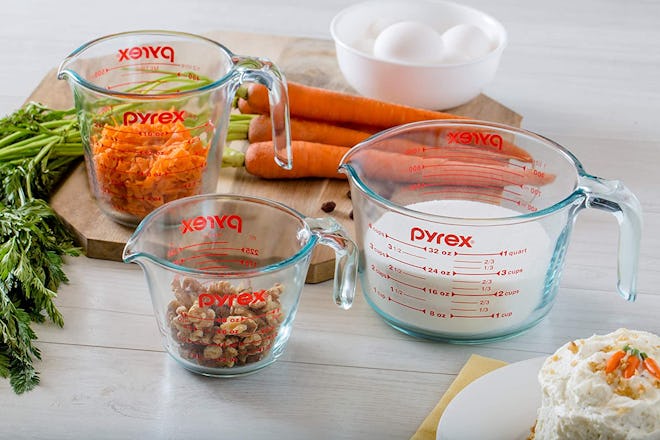 Pyrex Glass Measuring Cups (Set of 3)