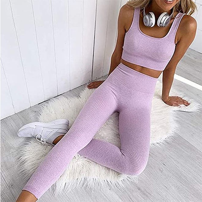 OLCHEE Two-Piece Workout Outfit