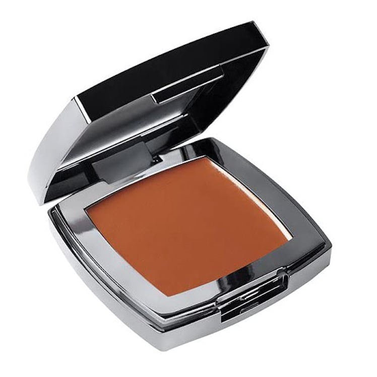 AJ Crimson Dual Skin Creme Foundation