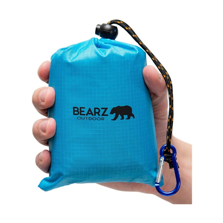 BEARZ Outdoor Pocket Blanket