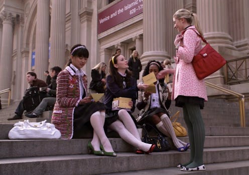 A screenshot from the original Gossip Girl showing Blair Waldorf giving Jenny Humphrey a party invit...
