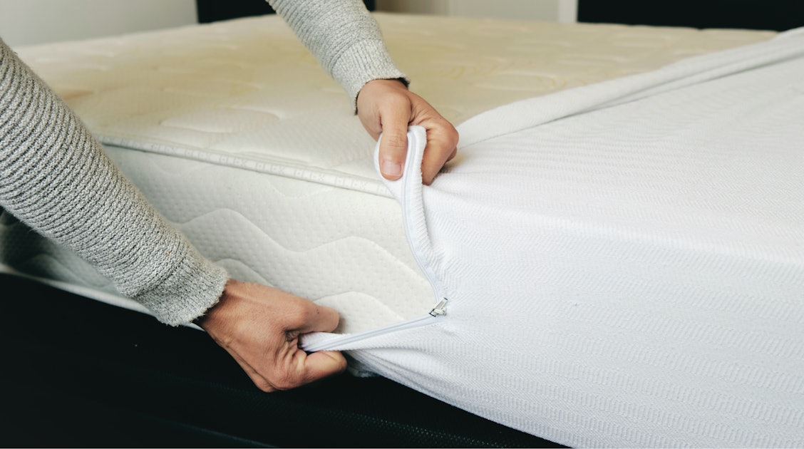 cooling mattress protector black