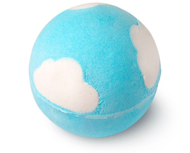 blue and white bath bomb from lush 