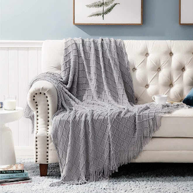 Bedsure Throw Blanket