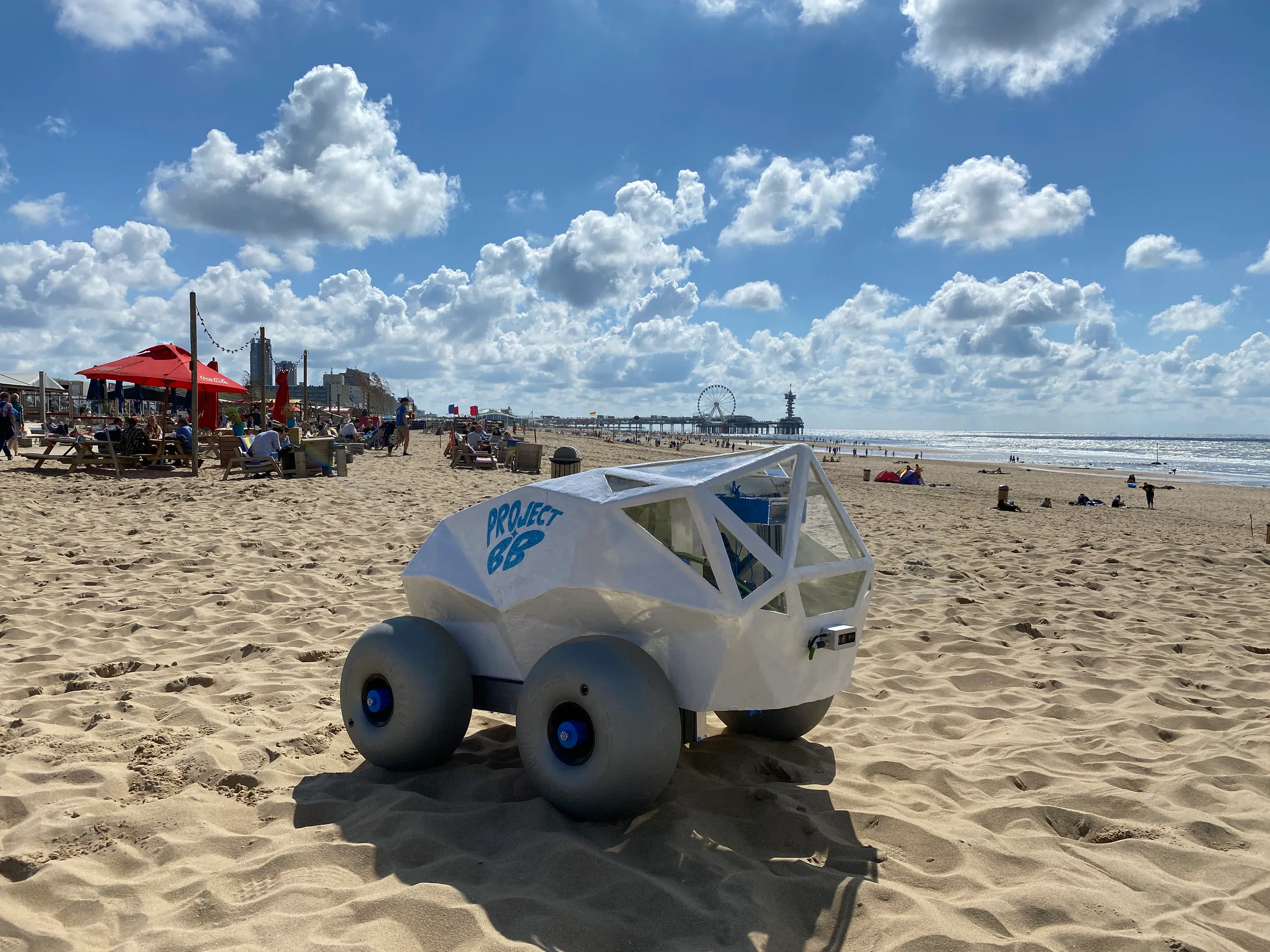 BeachBot uses AI to cleanse the ground of cigarette butts