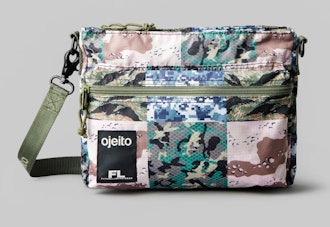 Ojeito's colorful patterned large go bag. 