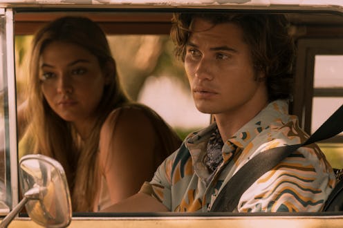 MADELYN CLINE as SARAH CAMERON and CHASE STOKES as JOHN B in 'Outer Banks' Season 1.