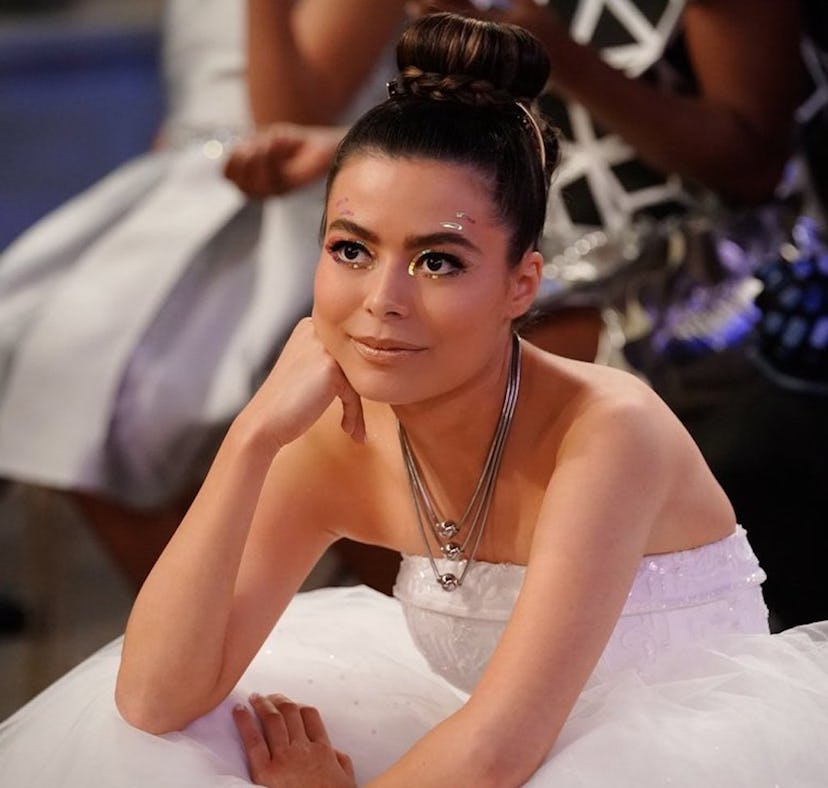 Miranda Cosgrove hopes the 'iCarly' revival can help make the canceled 'Lizzie McGuire' revival happ...