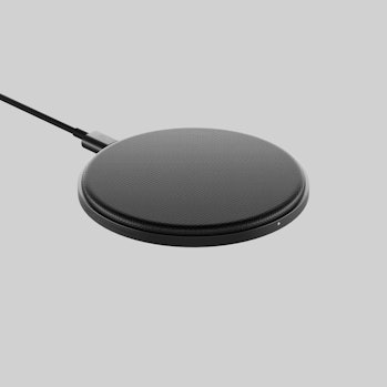 Master & Dynamic MC100 wireless charging pad for MW08 earbuds