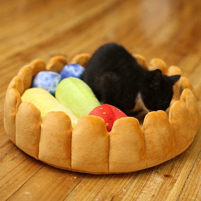 S-Lifeeling Fruit Tart Cat Bed