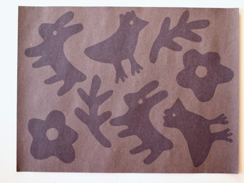 Sun prints are a fun construction paper craft to make. 