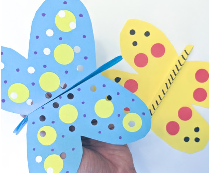 Flapping paper butterflies are an easy construction paper craft to make with preschoolers.