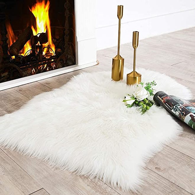 Carvapet Luxury Faux Sheepskin Rug or Chair Throw 