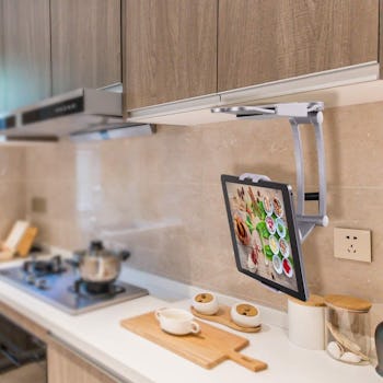 Moutik Adjustable Wall Tablet Stand
