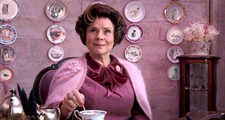 These 'Harry Potter' tweets about Imelda Staunton's 'The Crown' photo are all saying the same thing.