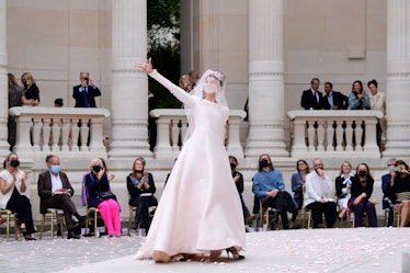 Chanel Fall 2021 Couture in 2023  Bridal dresses, Chanel wedding dress,  Beautiful dresses