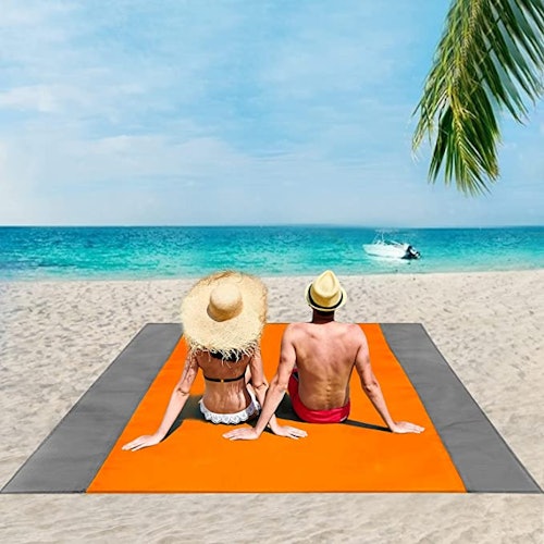 ISOPHO Oversized Lightweight Beach Blanket,