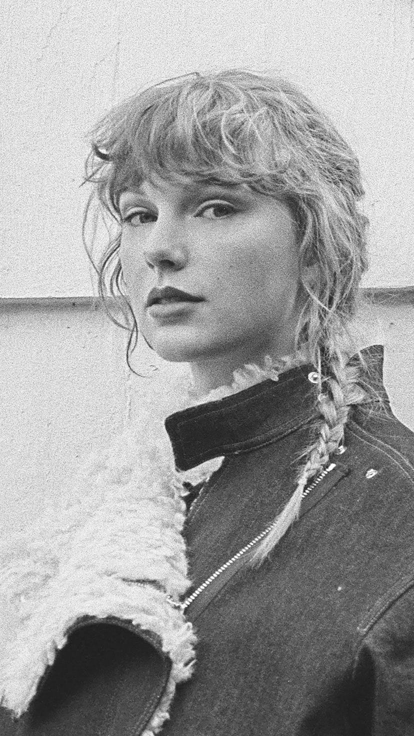 A photo of Taylor Swift, who features on Big Red Machine's new song "Renegade."