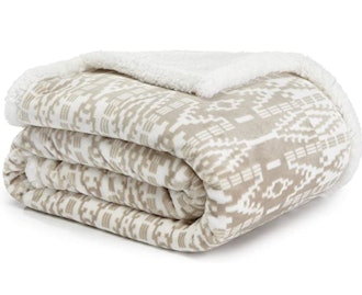 Eddie Bauer Ultra Plush Collection Throw Blanket