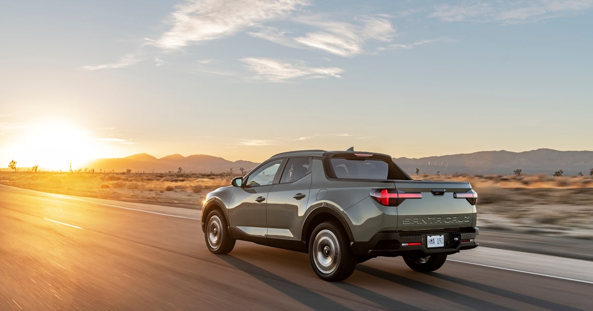 2022 hyundai santa cruz truck release date, interior, specs Hyundai Santa Cruz release date, price, specs, and towing capacity for the 2022 SUV-pickup truck