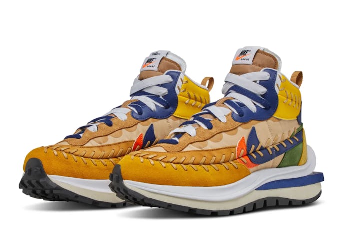 NIKE LDVAPORWAFFLE MIX SACAI X JEAN PAUL GAULTIER