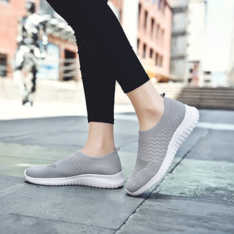 TIOSEBON Walking Sneakers