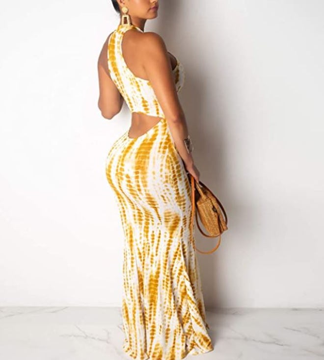  IyMoo Halter Neck Maxi Dress