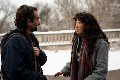 JAY DUPLASS as BILL and SANDRA OH as JI-YOON in episode 101 of THE CHAIR 