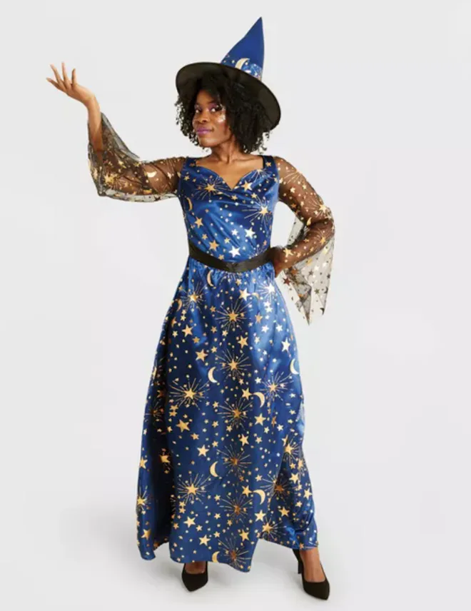 15 Women's Halloween Costumes From Scary To Cute & Fun 15 Women's Halloween Costumes From Scary To Cute & Fun