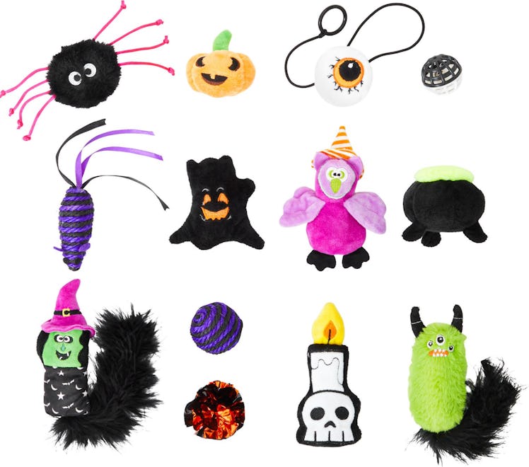 Chewy's cat Halloween advent calendar is filled with 13 unique toys for your feline, including a fuz...