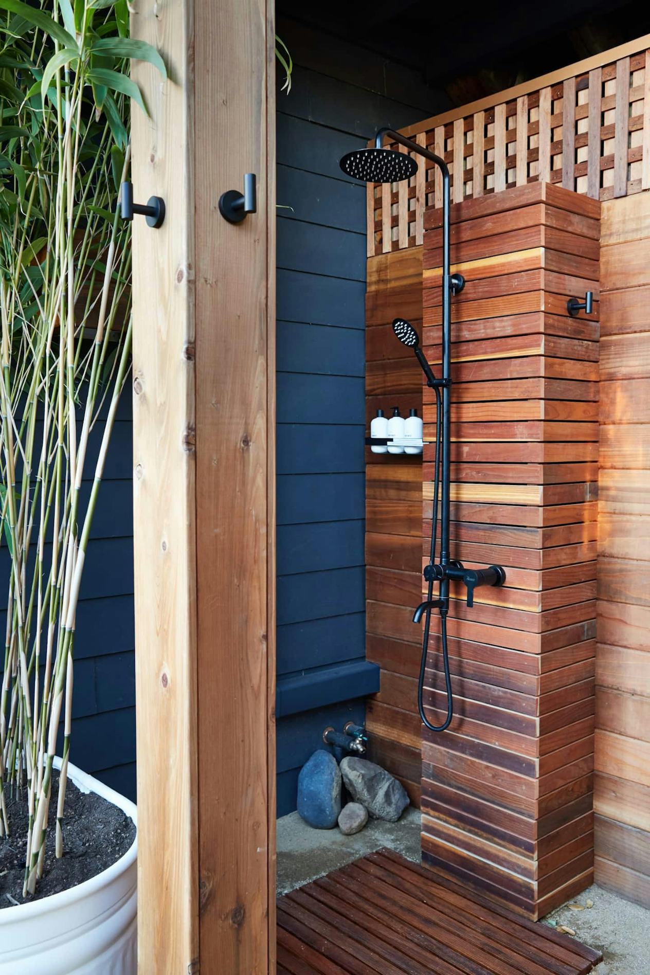 11 Airbnbs That Have Luxurious Bathrooms