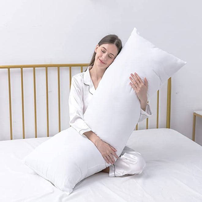 DOWNCOOL Body Pillow Insert