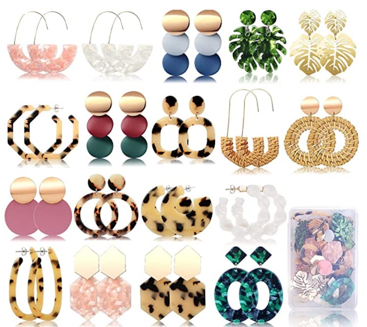FIFATA Statement Earrings (18 Pairs)