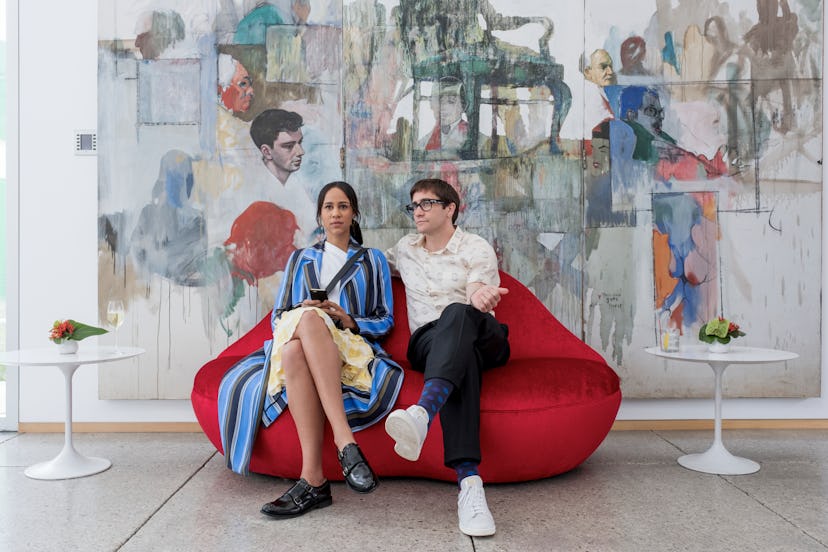 The 'Velvet Buzzsaw' art-world ensemble includes Zawe Ashton and Jake Gyllenhaal. Photo via Netflix