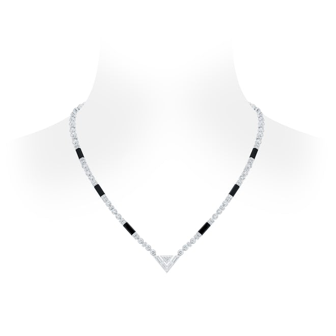 Pure V Necklace