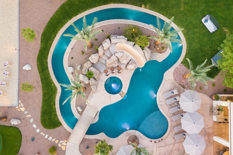 Here's how to enter Hotels.com's Destination Drama Contest.