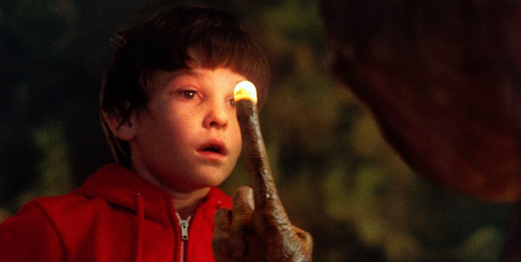 E.T. says goodbye to Elliott